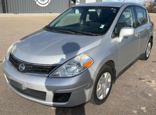 2012 NISSAN VERSA - 123K MILES!