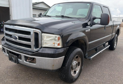 2007 FORD F-350 - 4X4!