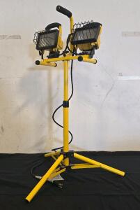 Dual Shop/Workout Light On Stand- Works