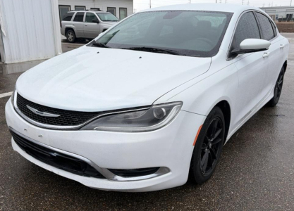2016 CHRYSLER 200 LIMITED - FRESHLY DETAILED!