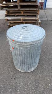 Galvanized Steel Trash Can 31 Gallon with Lid and Handles, Ribbed Sides, Durable Metal Construction