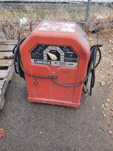 Lincoln Electric AC-225 Arc Welder 225A Stick SMAW 230V with Cables
