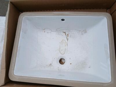 Glacier Bay 924045 Undermount Sink, White, 21.9"x16.2"x7.9", Center Drain