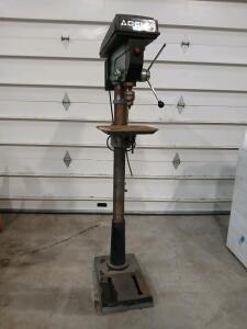 Delta Floor Drill Press, 15" Swing, 3/4 HP, Manual Power Switch, Vocational Ed Asset #16601