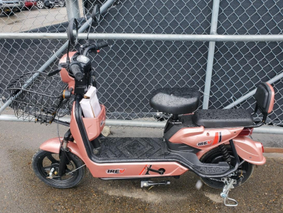 iREV Electric Scooter 500W, Dual Seat, Rear Suspension, Front Basket, 20 mph, Rose Gold Assembly Required.