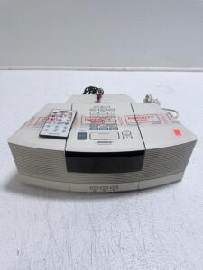 BOSE Wave Radio/CD AWACCCQ Multi-CD Changer, Remote, Dual Alarms, FM/AM, 4-CD Capacity, White