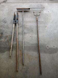 (2) Rakes (1) Post-Hole Digger