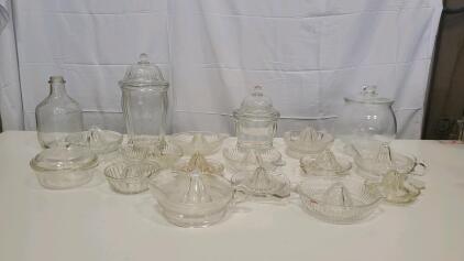 Vintage Clear Glass Citrus Juicer Lot with Glass Apothecary Jars and Bottle, 1930s-1970s