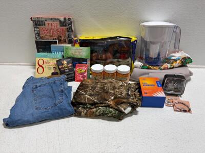 Levi&rsquo;s 501 &rsquo;93 Straight Jeans, W38 L32, Light Blue. Books, tops, vitamins, Elvis clock, brita filter.