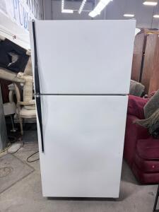 Hotpoint CTX18BA 18.2 cu ft Top Freezer Refrigerator, White, No-Frost, 64&rdquo;Hx29.6&rdquo;Wx31.1&rdquo;D