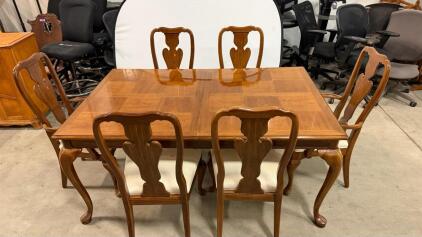 Thomasville Queen Anne Dining Table Set &ndash; 6 Chairs, Cabriole Legs, 21621-811, S2370-01