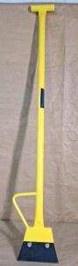 (1) T-Handled, 7" Heavy Duty Floor Scraper / Stripper