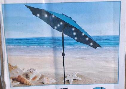 (1) Sunnyglade 9Ft LED Umbrella