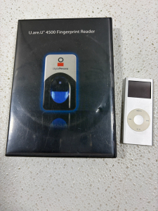 Apple iPod Nano 2nd Gen Silver 2GB & DigitalPersona U.are.U 4500 USB Fingerprint Reader. Unable to test.