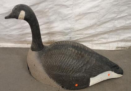 Life-Size Full-Body Canada Goose Decoy, Large Shell, 42"x16"x24", Detachable Head, Crack on Breast