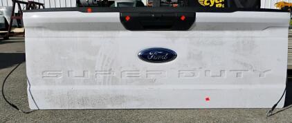 FORD Super Duty F 150 White Truck Tailgate (Only The Tail Gate) No Scratches, Comes With Attachment Cables