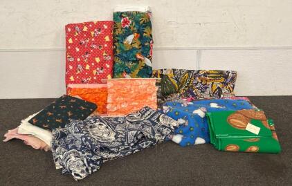 GET YOUR FABRIC!! 5+ Different Patterns Of Fabric Various Yards Of The Fabrics