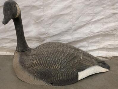 Large Magnum Canada Goose Shell Decoy, Realistic Paint, Molded Polyethylene 42" Long