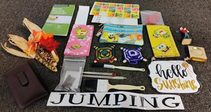 Mixed Lot &ndash; SpongeBob Wallets, Decor Signs, Paint Brushes, Crafts, Map & More (22 Items)