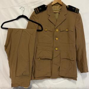 WWII US Navy Officer&rsquo;s Khaki Uniform, Lt. Rank, S.B. Simpson, 1943
