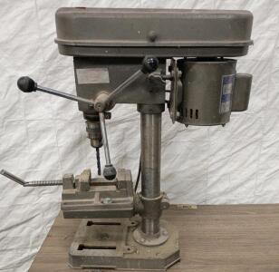 Mark 1 C55X 1/2" 1/3HP 5-Speed Benchtop Drill Press, 110V, 1983, JT#33 Spindle, Vise