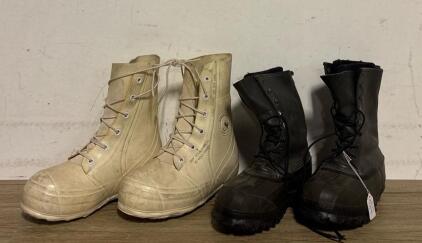 Bata Bunny Boots Size 9R White & Steel Toe Insulated Boots Size 9W Black, Military Extreme Cold