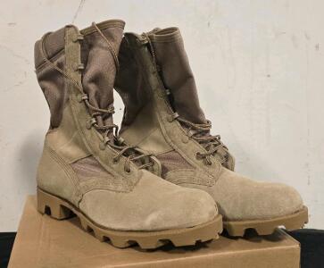 Case 2B052 Tan Hot Weather Boots, Size 8.5R, New