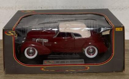 Signature Models 1:18 1937 Cord 812 Supercharged Die-Cast, Maroon/Cream, Original Box