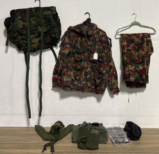 Swiss Military TAZ 83 Alpenflage Uniform Set with Rucksack, Mittens, Suspenders & Accessories