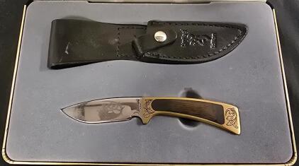 Browning Limited Edition #825 of 3000 Skinning Knife, Leather Sheath And Display Box