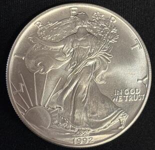 1992 Walking Liberty 1oz .999 Fine Silver One Dollar Coin