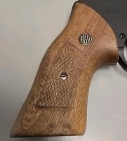 Rossi Model 851 .38 Special Revolver, 6" Barrel, 6-Shot, Wood Grip, Serial E104440 - 10