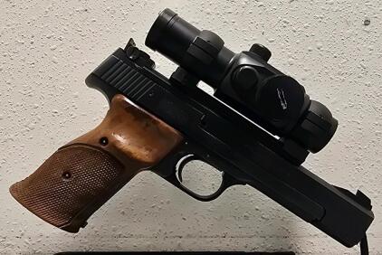 Smith & Wesson Model 41 .22 LR Target Pistol, 7" Barrel, Tasco ProPoint Red Dot, A600397