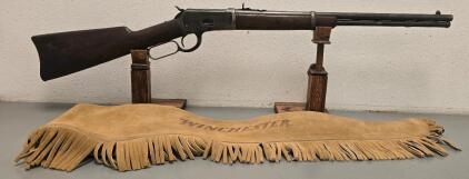 Winchester Model 1892 Lever Action Rifle, .25-20 WCF, 24" Barrel, Iron Sights, Case Included, Serial Num. 552027