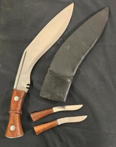 Indian Military Kukri Knife Set &ndash; 12" Blade, Hardwood Handle, Sheath, Karda & Chakmak Complete