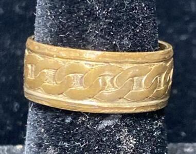 10K Gold Ring- Chain Design