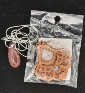 Red-Yellow Dragon Vein Agate Gemstone Necklace & Wood Earrings.