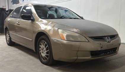 2004 HONDA ACCORD - LOW MILES!