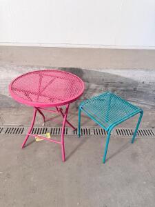 Pink Foldable Metal Bistro Table & Blue Slatted Metal Stool Outdoor Patio Set