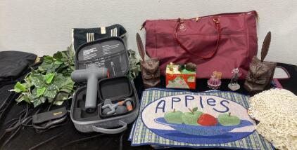 Sharper Image Massager - ( Works ) - Wooden Owls - Doilies- Miniatures and More