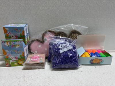 Easter Wooden Puzzles & Deco Plastic Eggs with fillers and a basket, Heart D&eacute;cor.