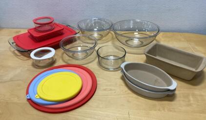 pyrex and Pampered Chef Kitchenware - Mixing Bowls-Lids- Casserole- and More
