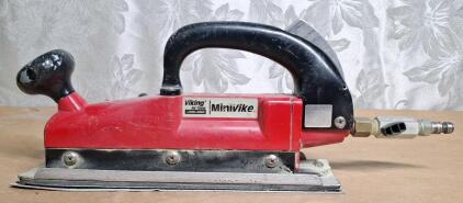 (1) Viking MiniVike V101 - 11" Dual Piston Straight Line Air Sander