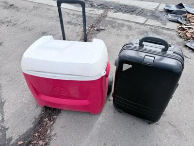 Delsey Hard Shell Rolling Suitcase, Black, 22"x14"x9", Spinner Wheels, TSA Lock & Igloo Cooler