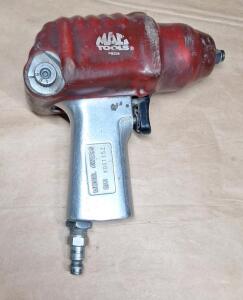 (1) Mac Tools AW226 - 3/8" Air Impact Wrench