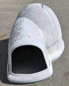 Petmate Indigo Dog House 48" x 32" x 33"