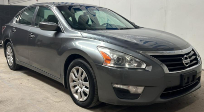 2015 NISSAN ALTIMA - 120K MILES! SPORTS MODE!