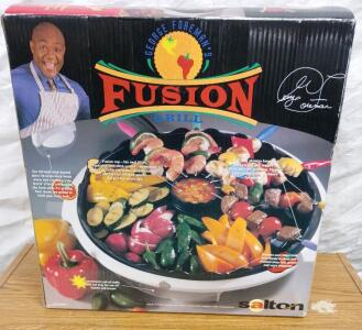 George Foreman Fusion Grill Electric Tabletop, Nonstick, Glass Lid, 6 Skewers, White/Black