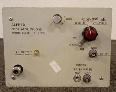 The Alfred 653CK 4.0-8.0 GHz (or similar 653K-S2/653AKE) is a vintage microwave oscillator plug-in unit designed for use with the Alfred 650 Series Sweep Oscillators