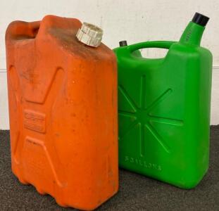 Gott Cantaine 5.9 Gallon Orange Plastic Jerry Can & Green 5 Gallon Water Container Set